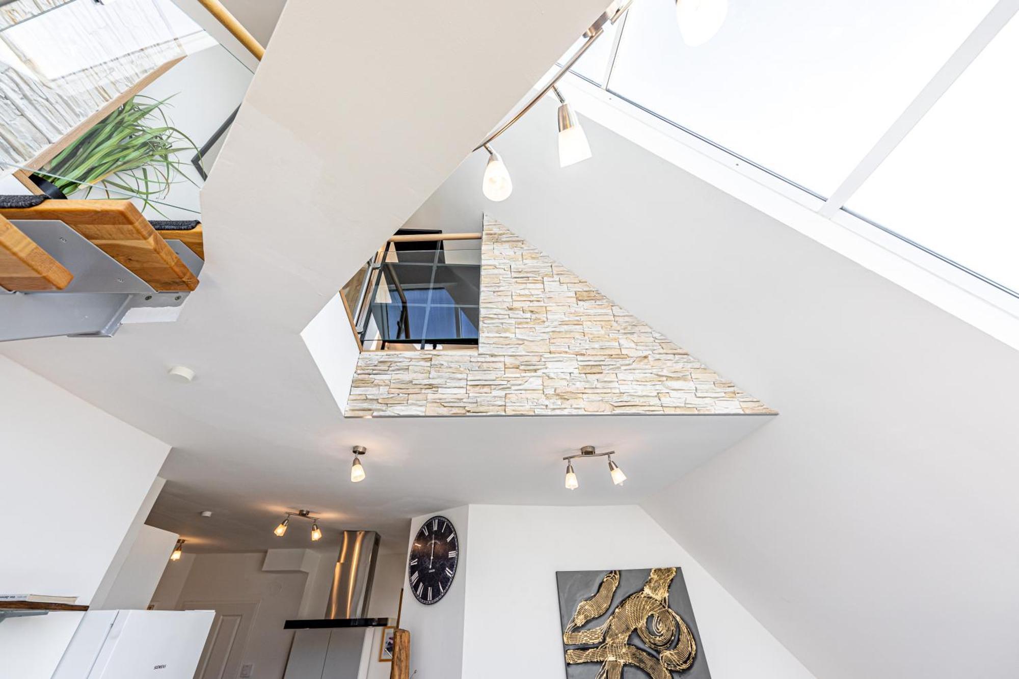 Penthouse Suites By Jr City Apartments Wina Ruang foto